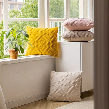 Fuzzy Diamond Pattern Cushion Cover